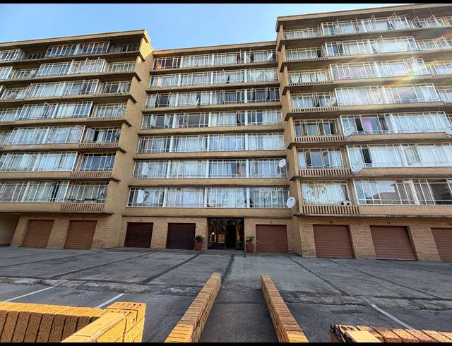 3 BEDROOM APARTMENT FOR SALE IN SUNNYSIDE